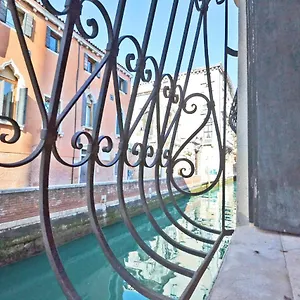 San Barnaba On The Canal Apartment