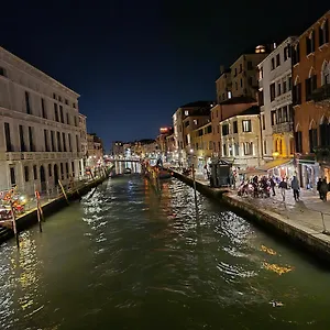 Konukevi Ca' Di Luna, Venedik