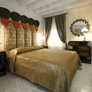 Casa Fortuny Luxury Apartment